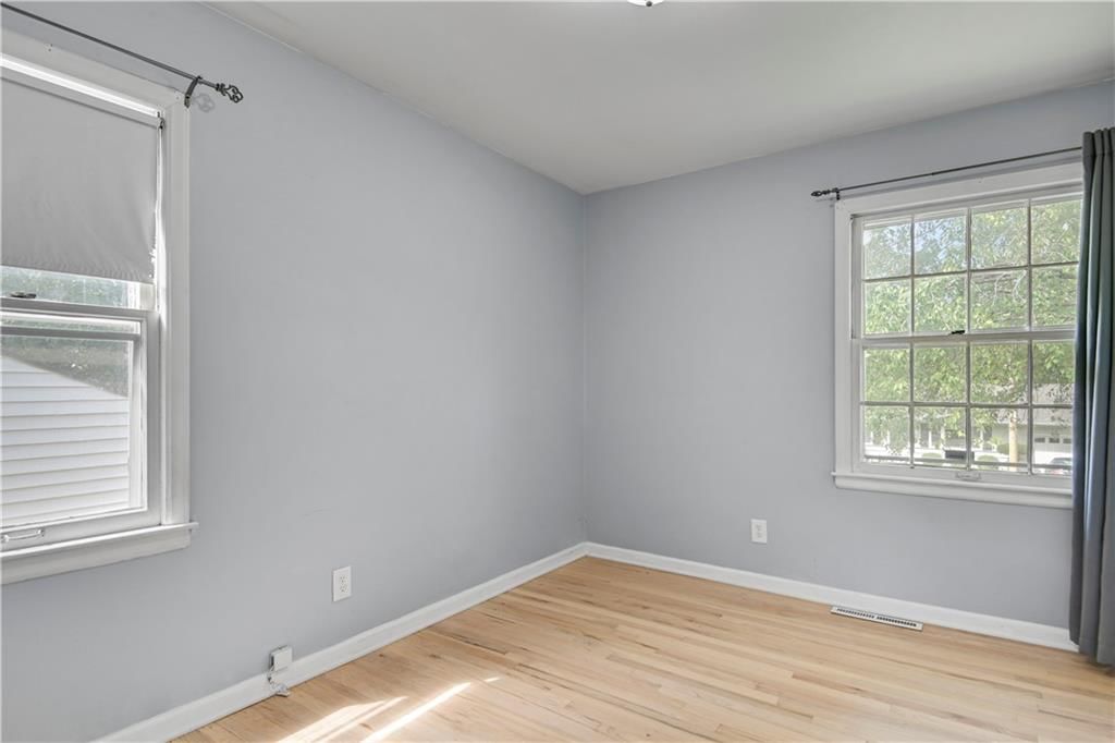 8909 Belleview Avenue — photo 15