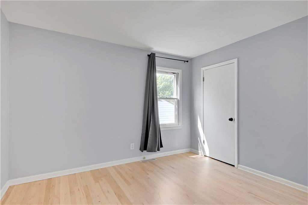 8909 Belleview Avenue — photo 16