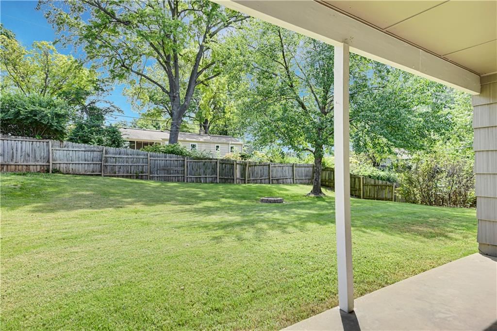 8909 Belleview Avenue — photo 23