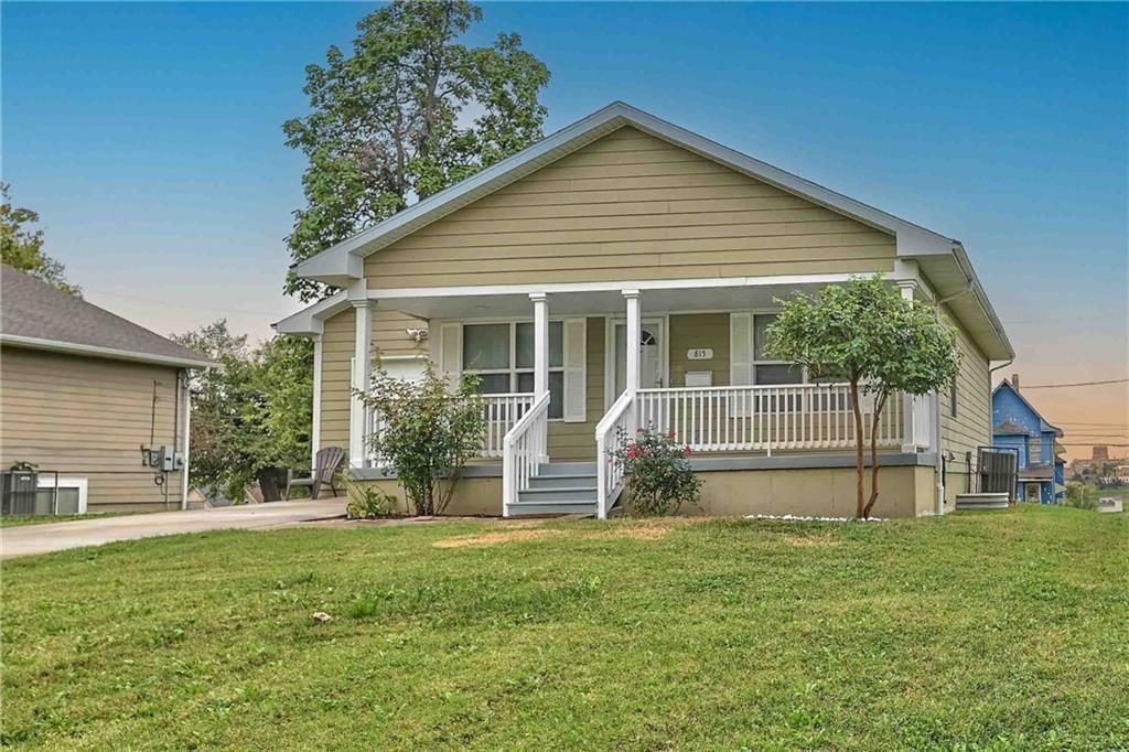 815 Troup Avenue — photo 3