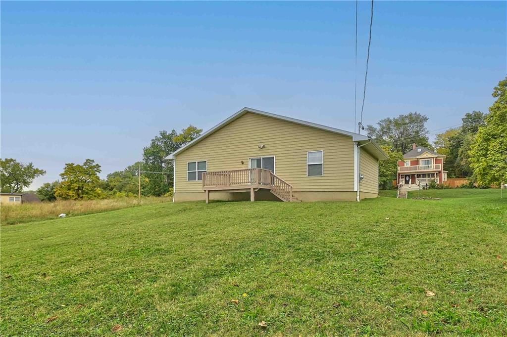 815 Troup Avenue — photo 28