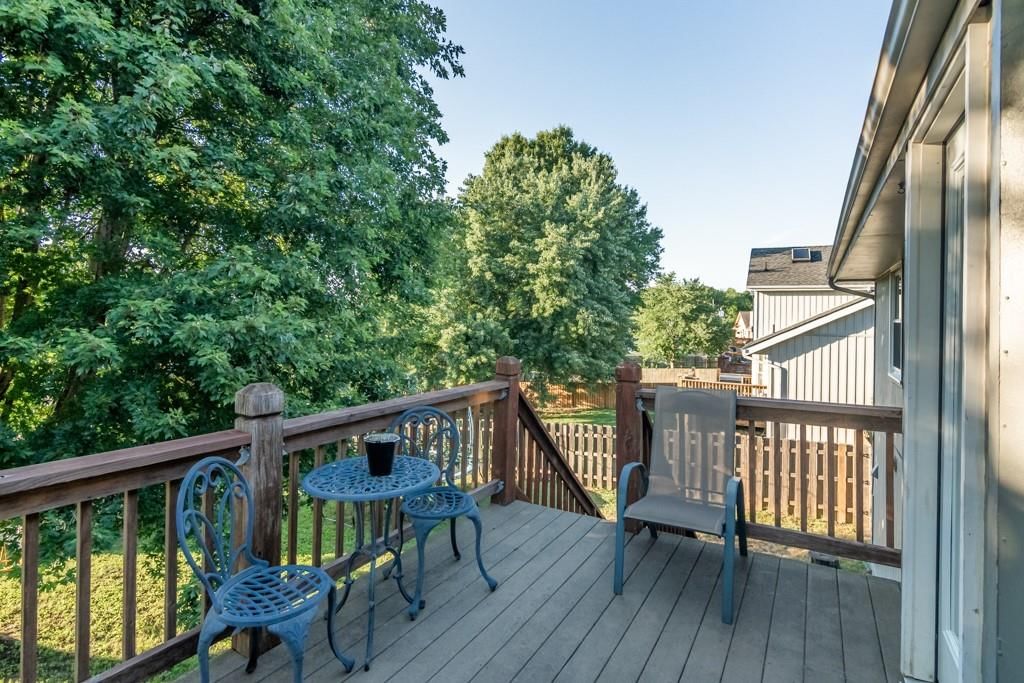 Photo 12 of 29 - 2520 N 109TH Terrace