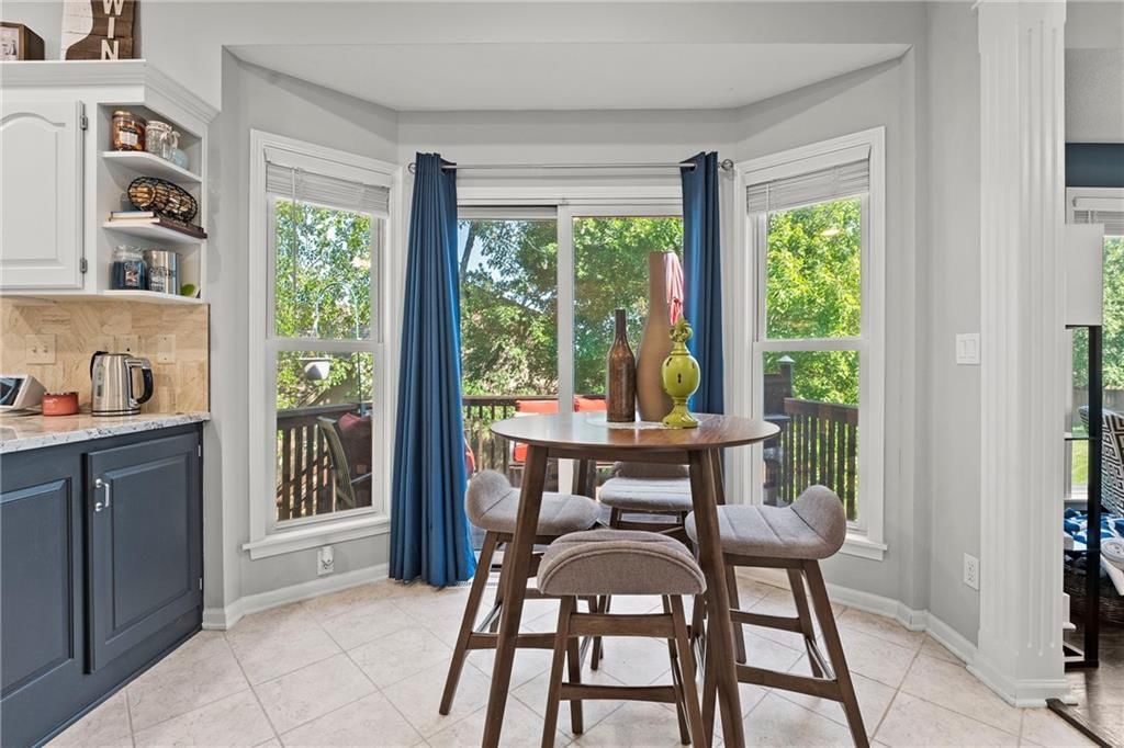 7735 N Mersington Avenue — photo 12