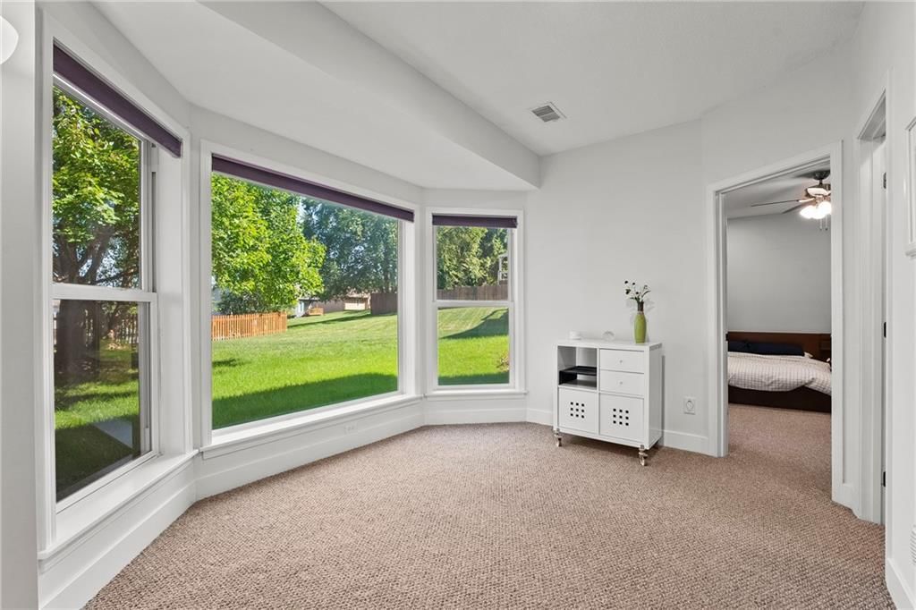 7735 N Mersington Avenue — photo 25