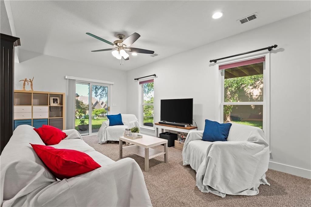 7735 N Mersington Avenue — photo 29