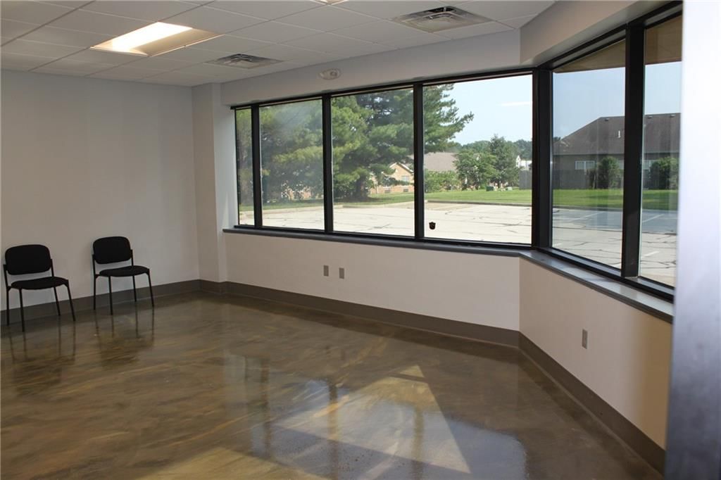 1300 NW Jefferson Court — photo 21