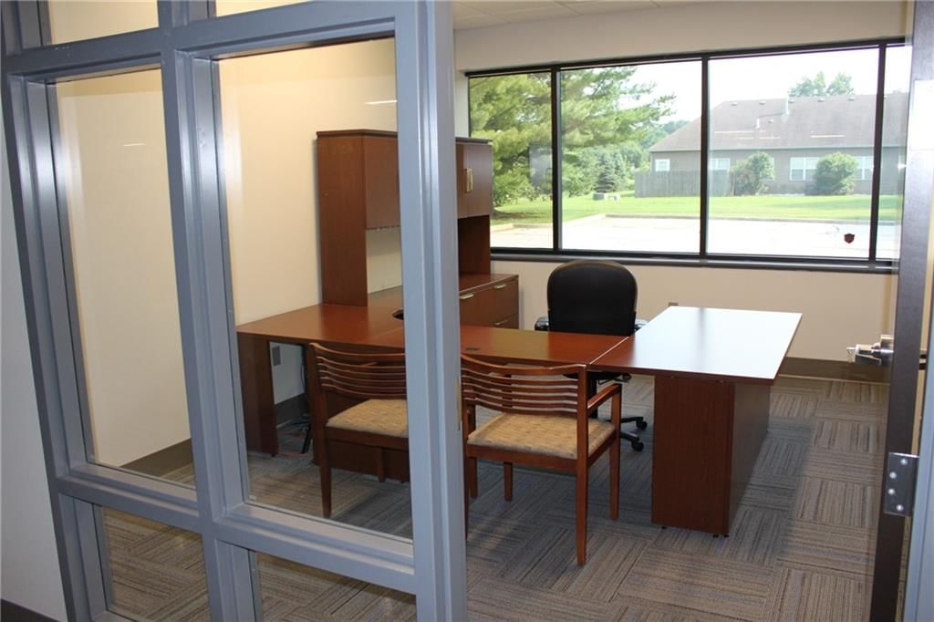 1300 NW Jefferson Court — photo 29