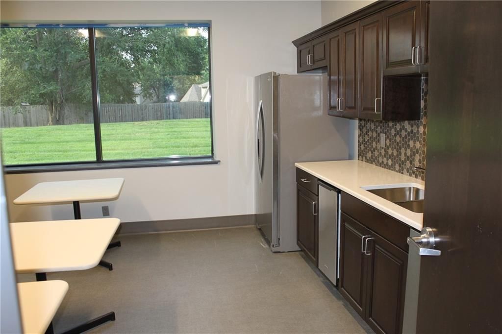 1300 NW Jefferson Court — photo 47