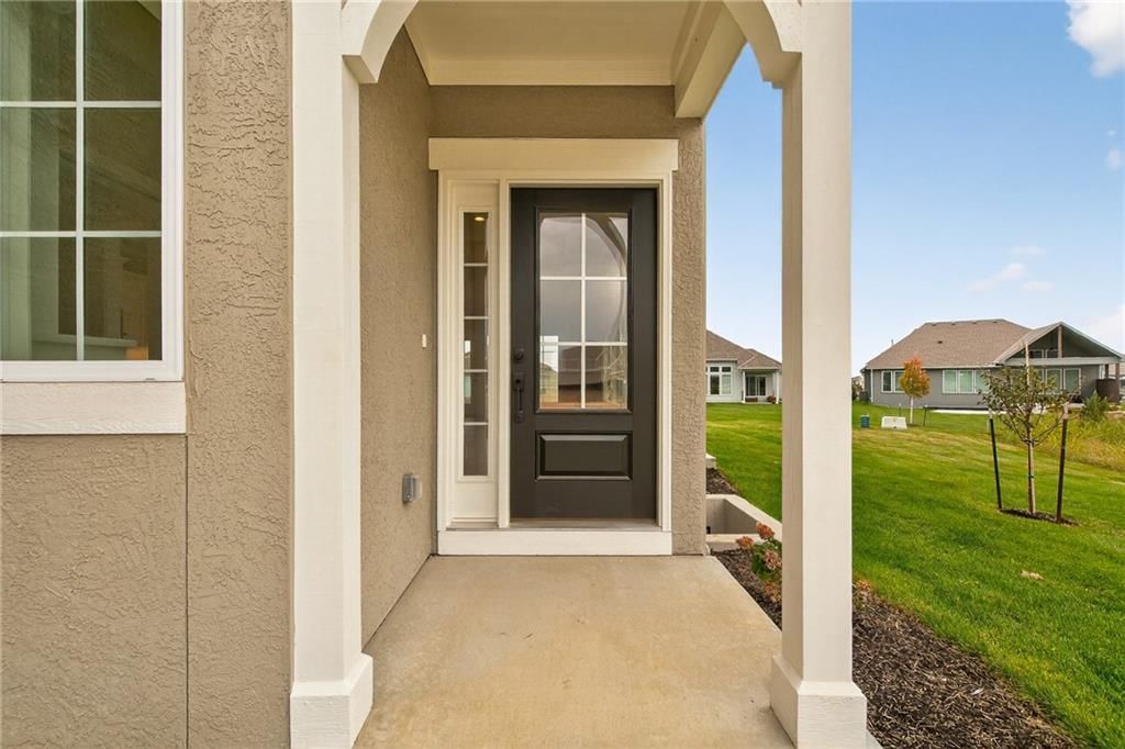 8208 Aurora Street — photo 2