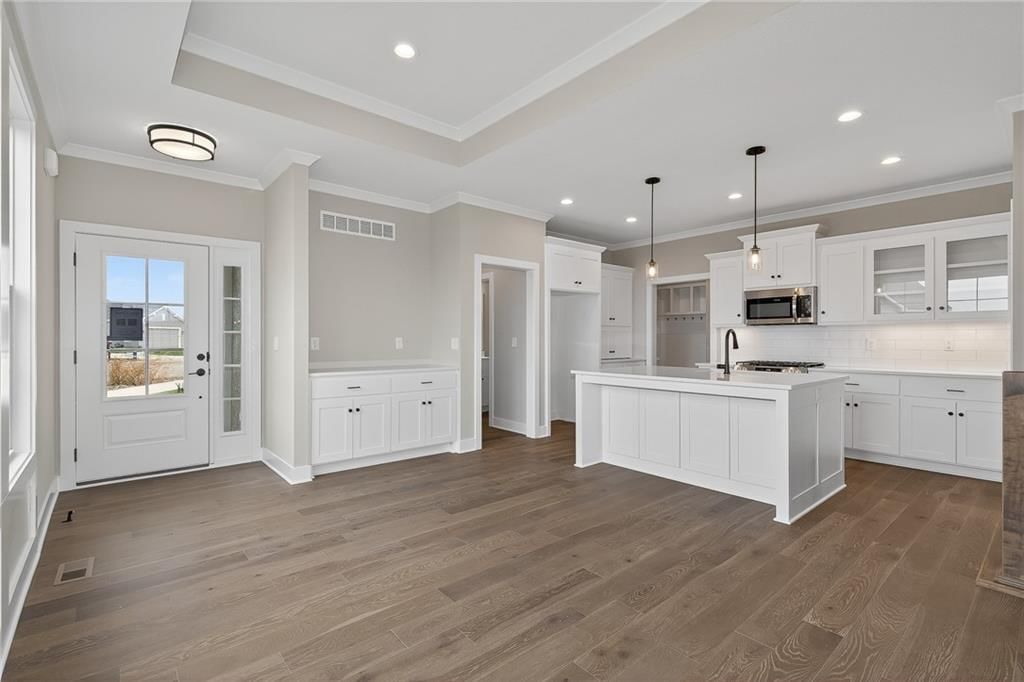 8208 Aurora Street — photo 10