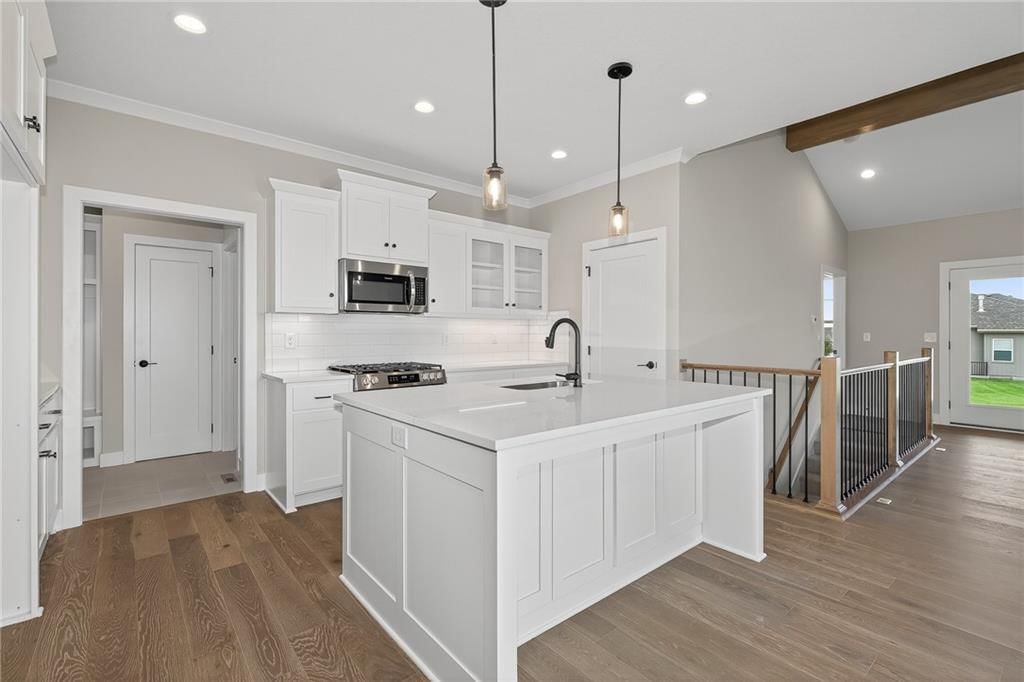 8208 Aurora Street — photo 11