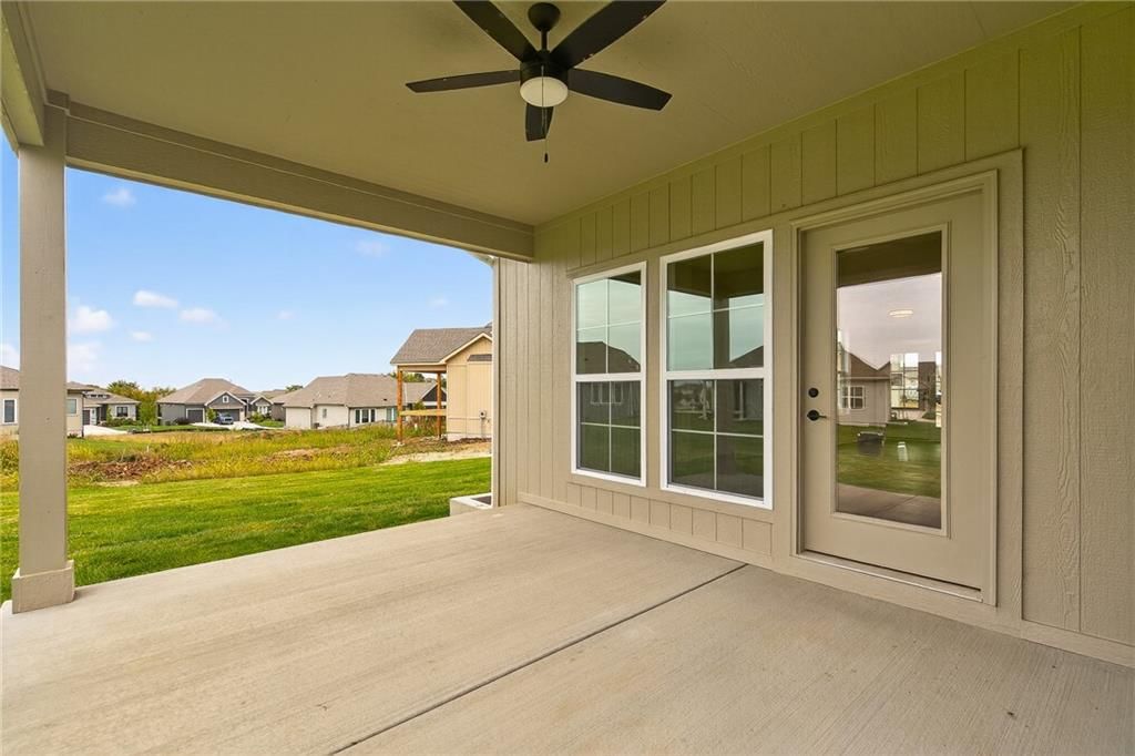 8208 Aurora Street — photo 37