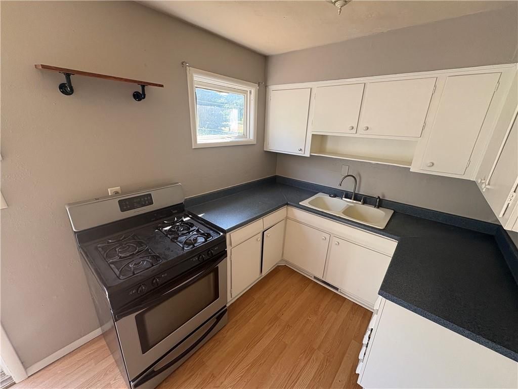 Photo 8 of 26 - 3503 N Osage Street