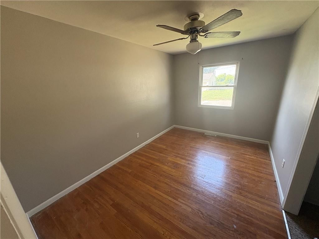 Photo 11 of 26 - 3503 N Osage Street