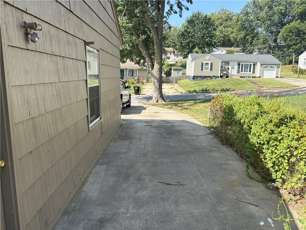 Photo 25 of 26 - 3503 N Osage Street