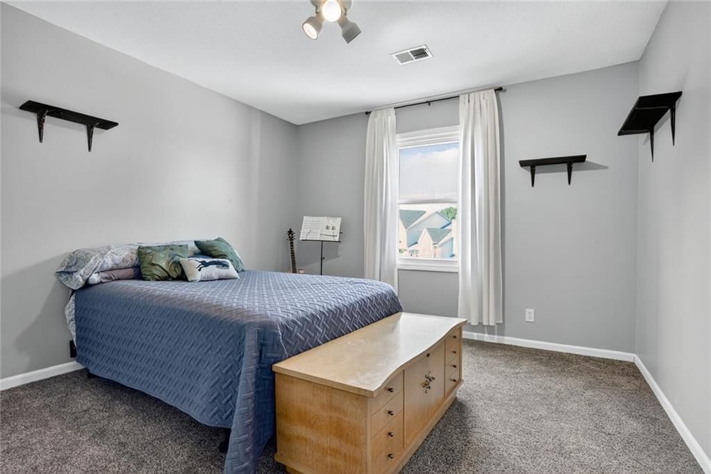 Photo 19 of 37 - 297 W Westhoff Place