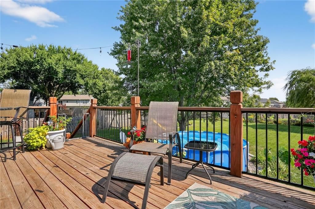 Photo 32 of 37 - 297 W Westhoff Place