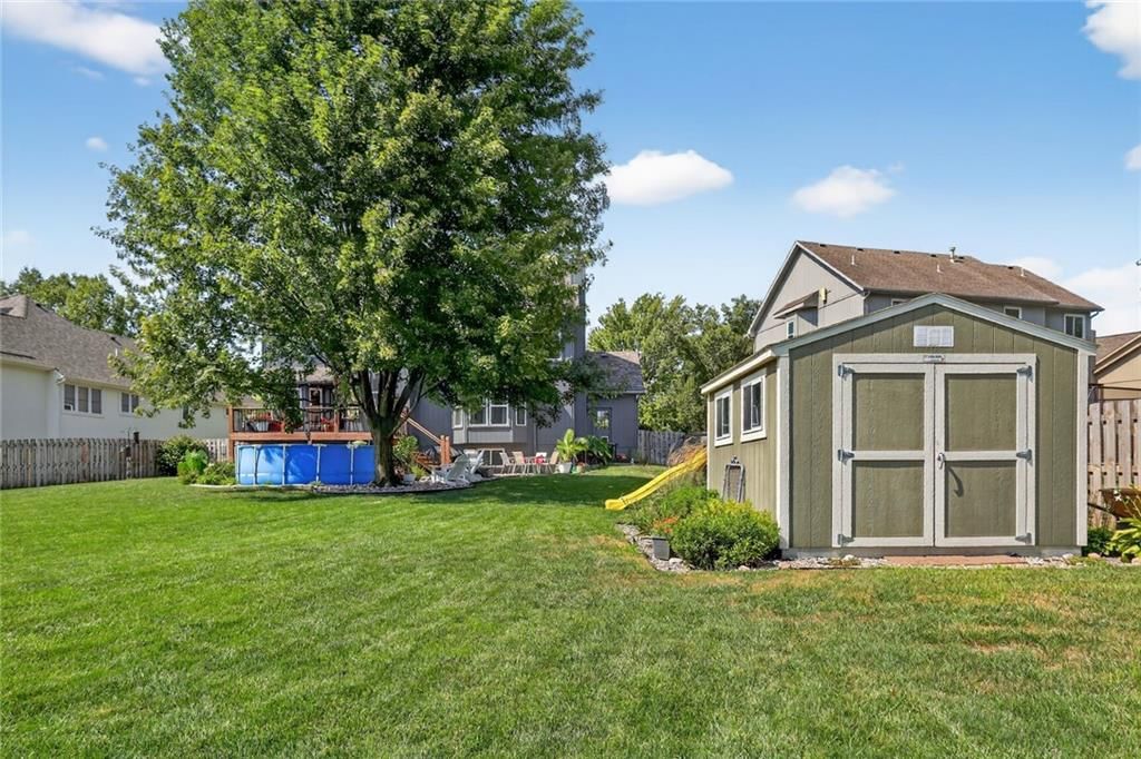 Photo 36 of 37 - 297 W Westhoff Place