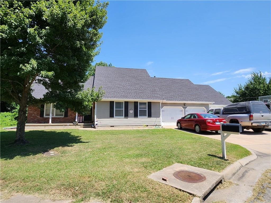2540 Shady Lane — photo 1