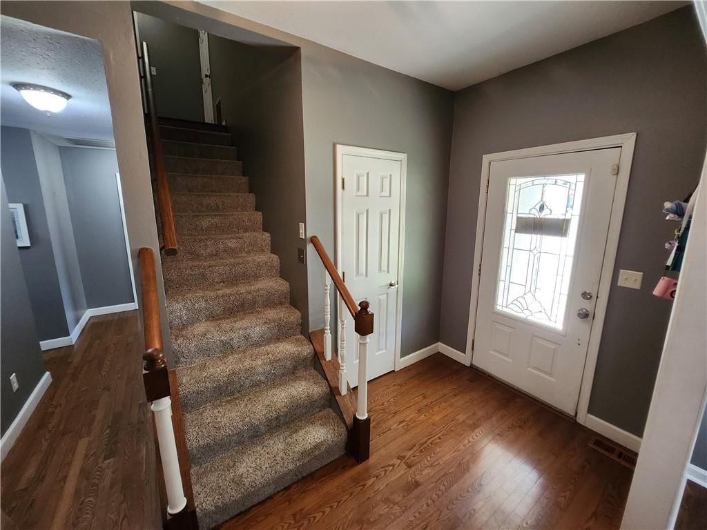 2540 Shady Lane — photo 9
