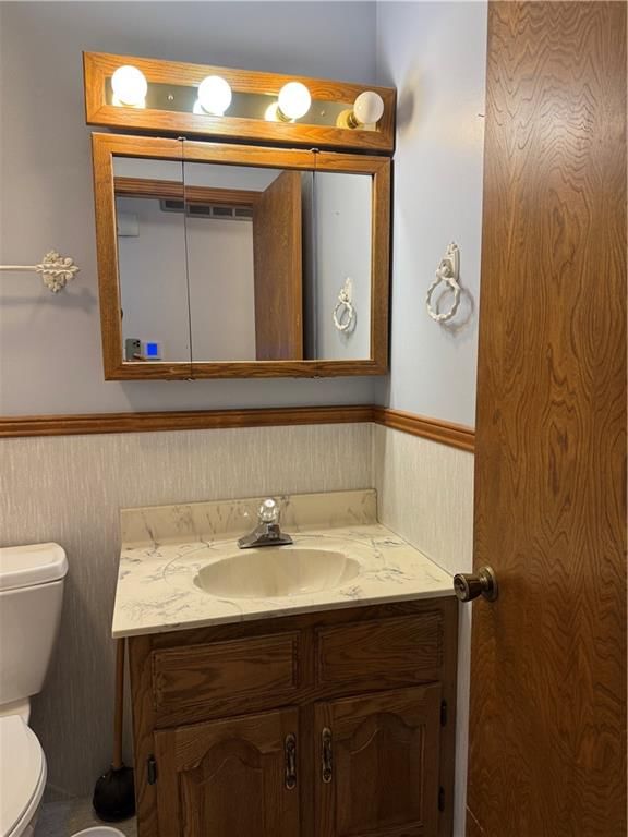 Photo 17 of 34 - 801 Overbrook Drive