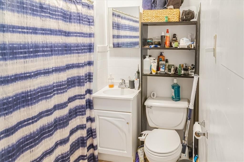 212 W North Street — photo 11