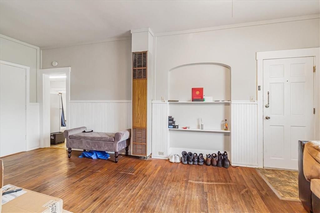 212 W North Street — photo 16