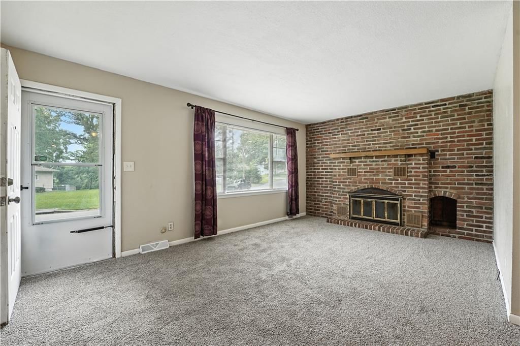 11405 Myrtle Avenue — photo 7