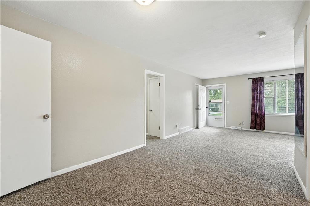 11405 Myrtle Avenue — photo 12