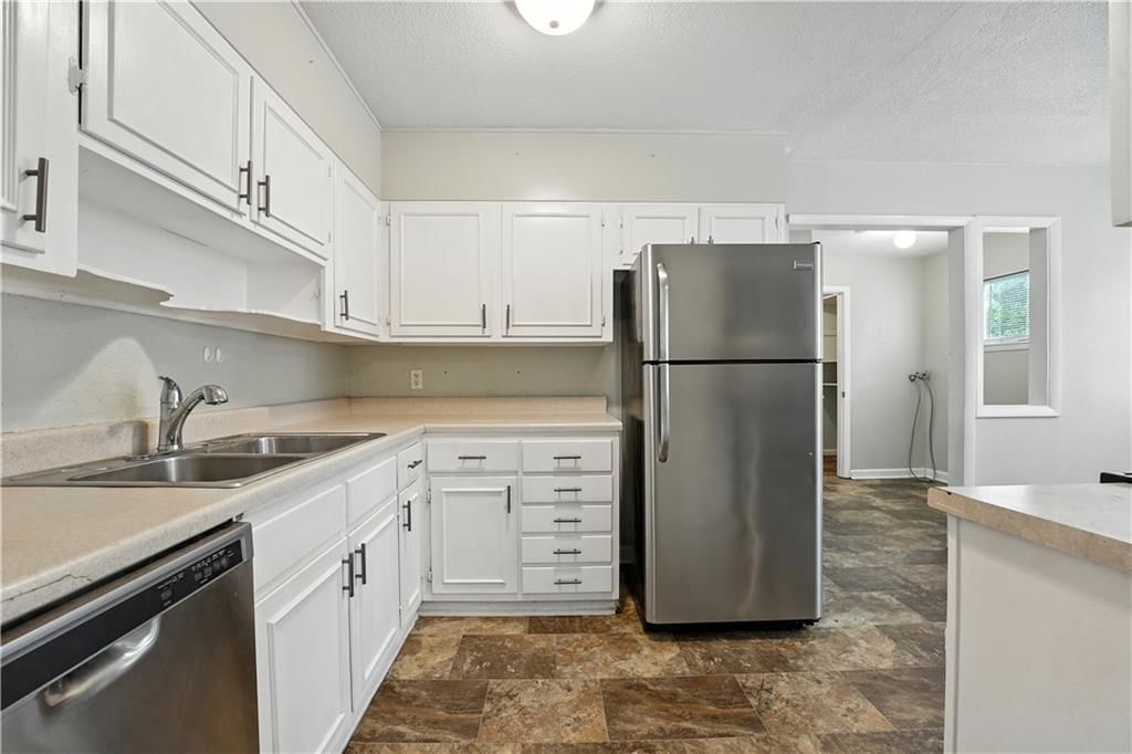 11405 Myrtle Avenue — photo 13