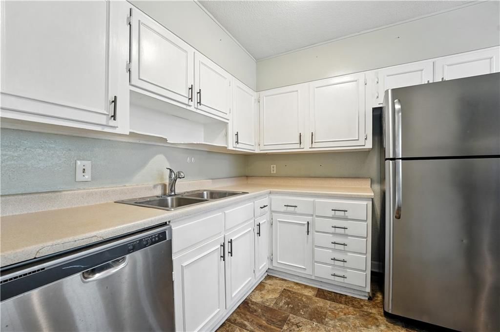 11405 Myrtle Avenue — photo 14