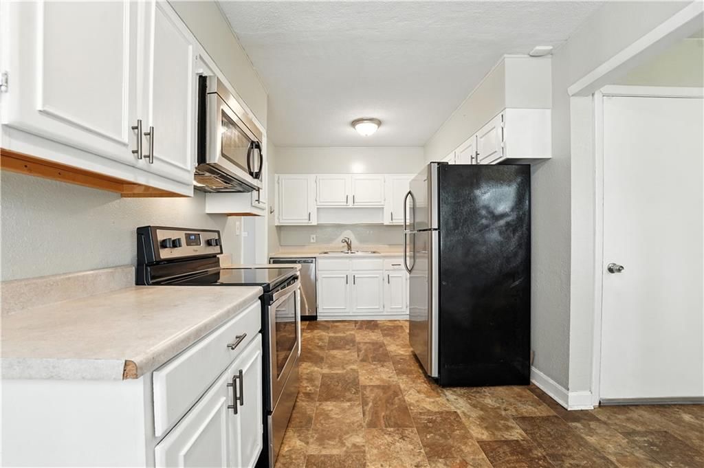 11405 Myrtle Avenue — photo 16