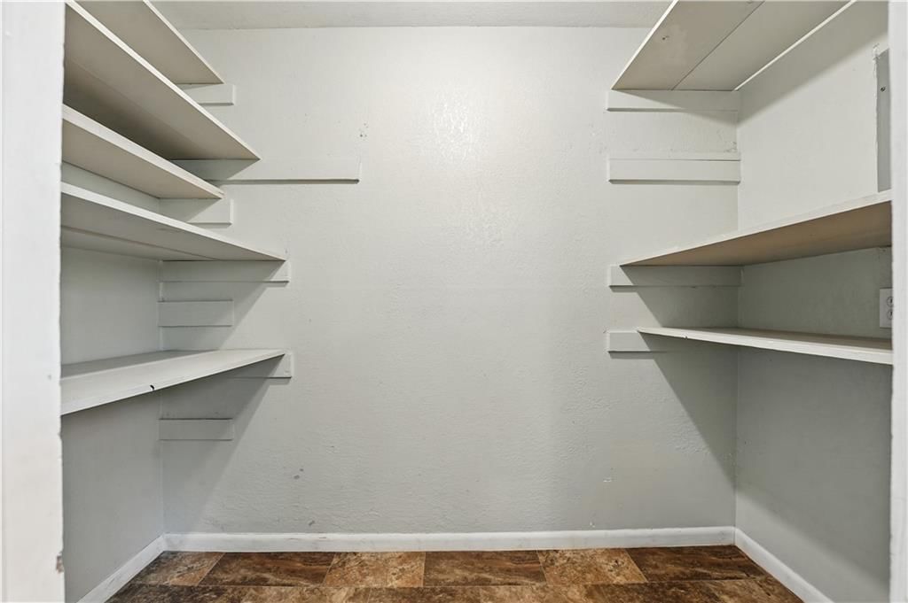 11405 Myrtle Avenue — photo 21