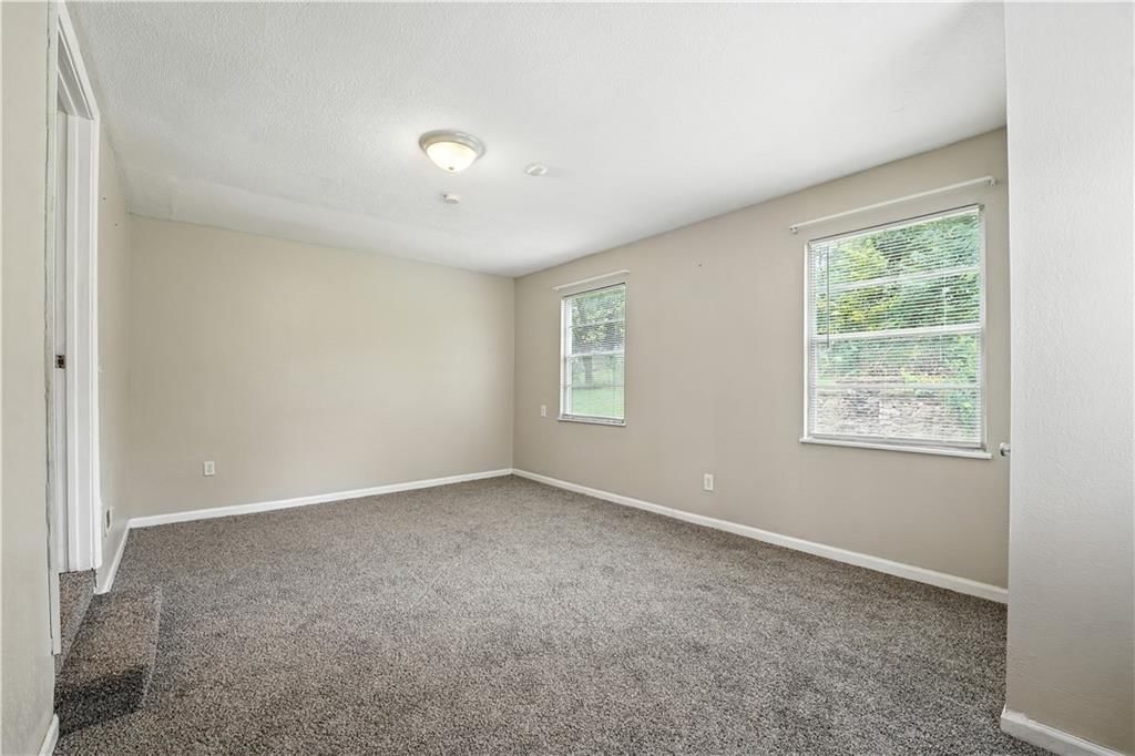 11405 Myrtle Avenue — photo 26