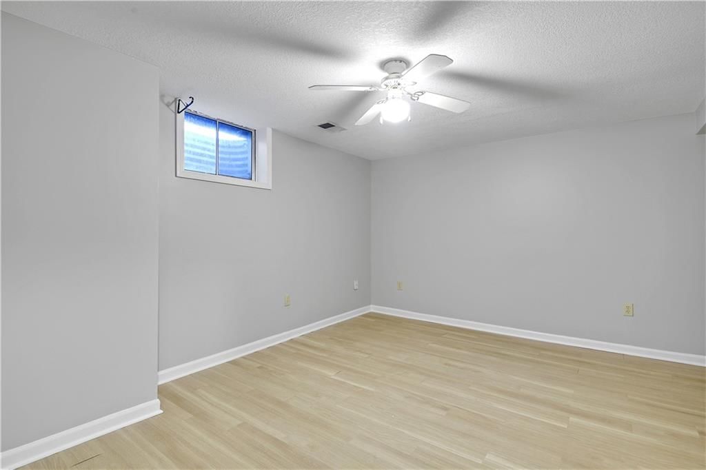207 S Broadmoor Street — photo 27