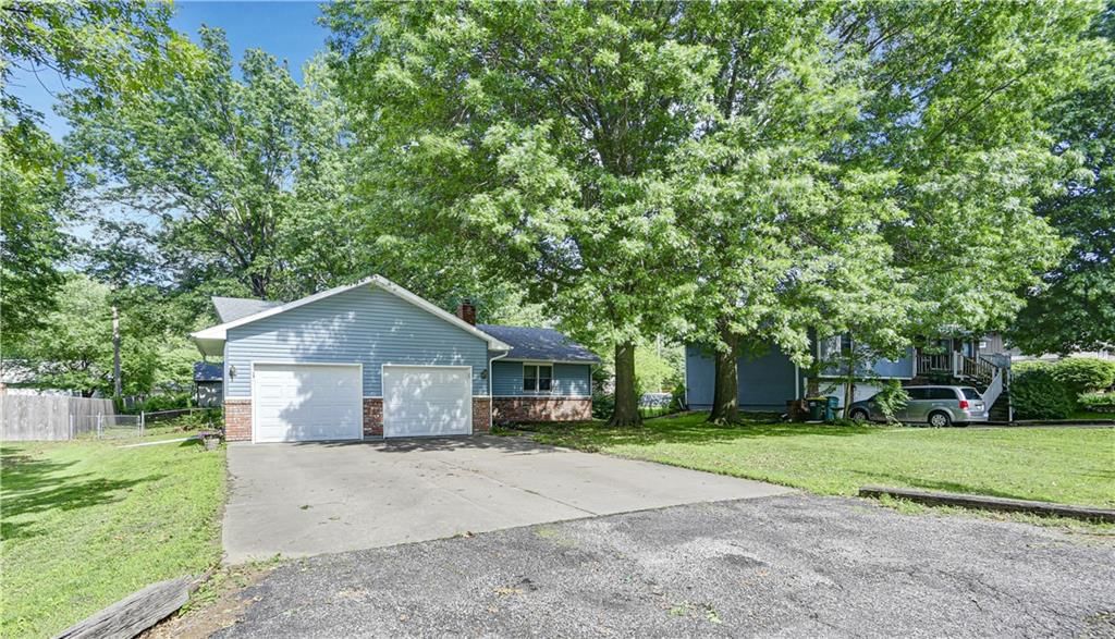 207 S Broadmoor Street — photo 32