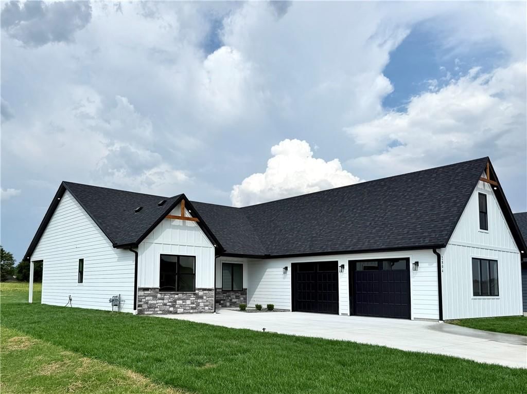 2804 Craftsman Drive — photo 1