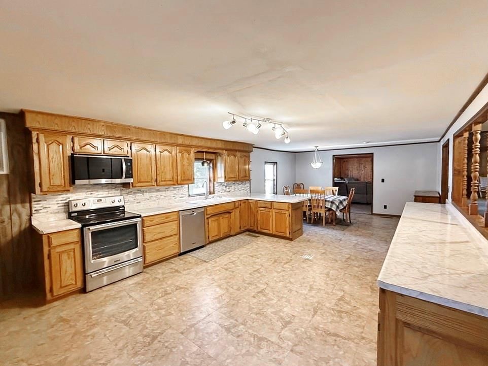 14562 S 3rd Street — photo 15