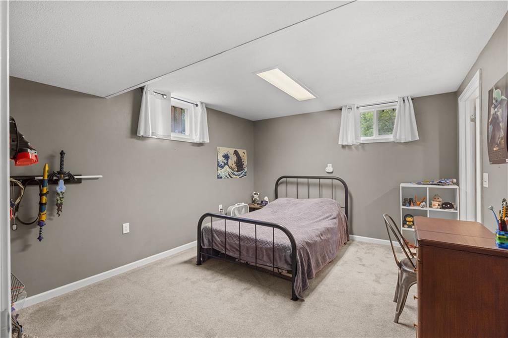 Photo 20 of 34 - 7010 N WHEATON Avenue