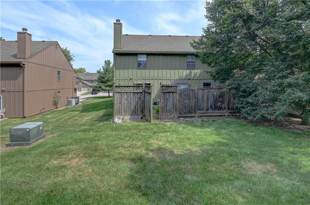 Photo 34 of 40 - 231 SW Pinetree Lane