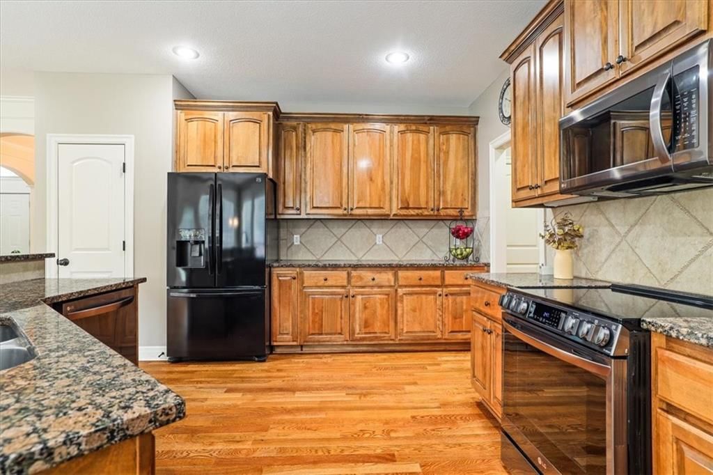 Photo 10 of 39 - 3623 NE 95th Terrace