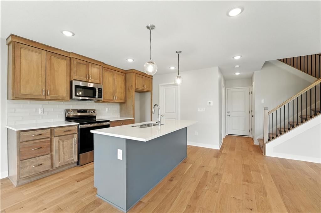 713 Glenn Circle — photo 5
