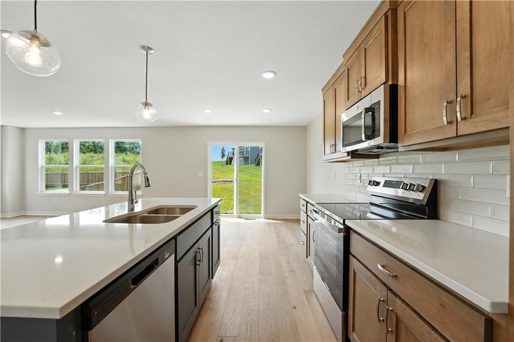 713 Glenn Circle — photo 11