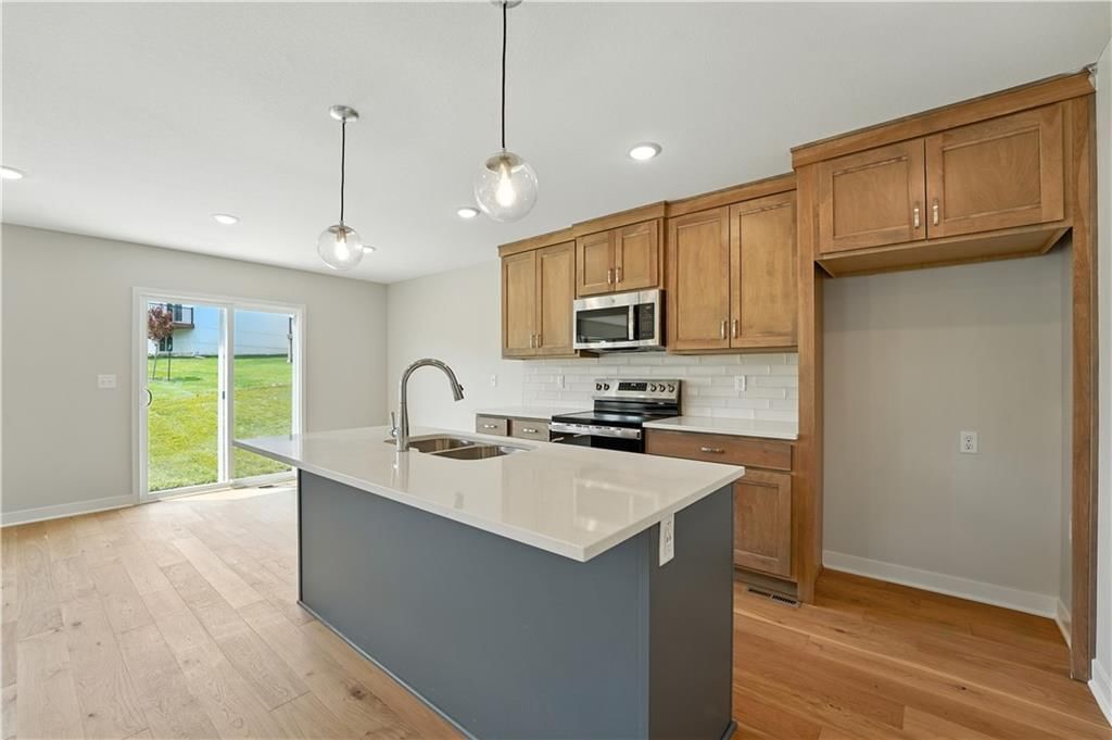 713 Glenn Circle — photo 12