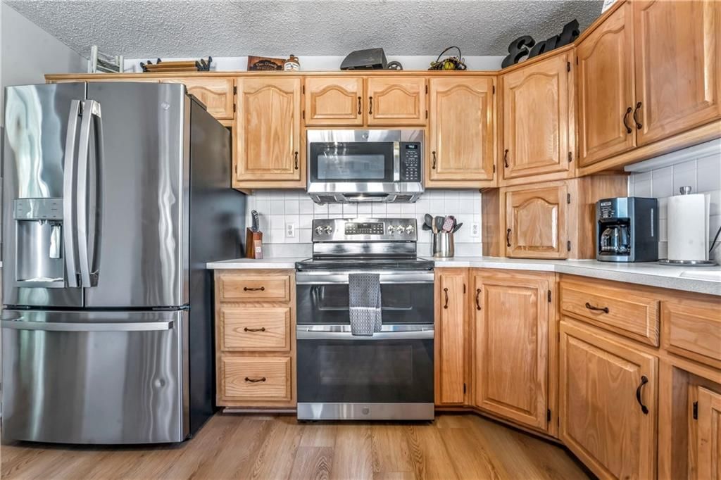 Photo 14 of 41 - 822 Dogwood Street