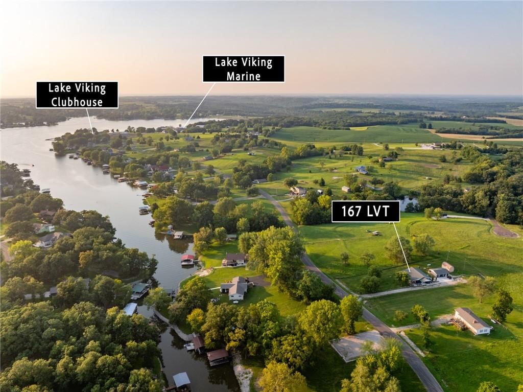 Photo 8 of 40 - 167 Lake Viking Terrace