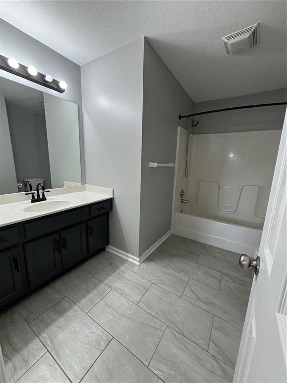 1647 SW Highland Drive — photo 15