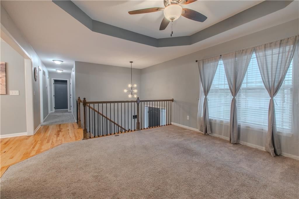 411 Eagle Glen Drive — photo 9
