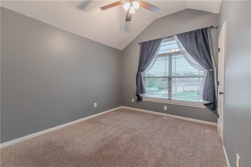 411 Eagle Glen Drive — photo 21