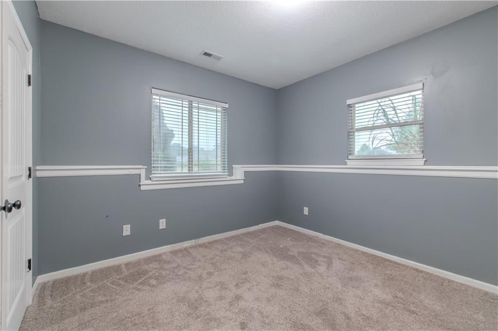 411 Eagle Glen Drive — photo 32